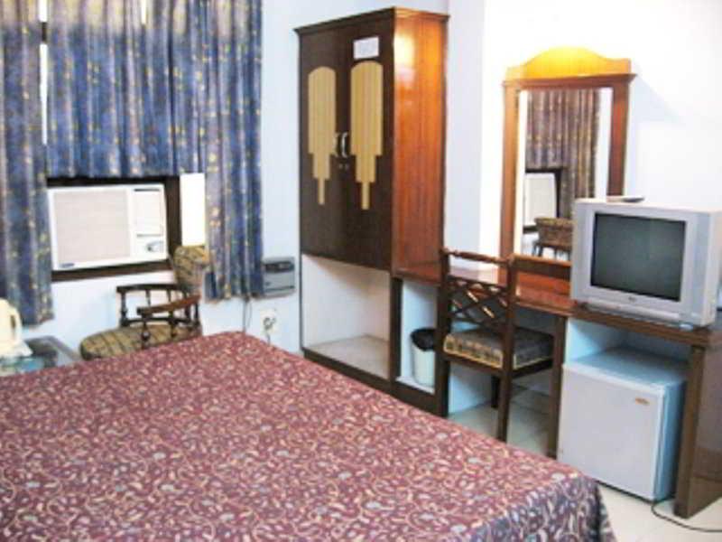 Treebo Paras International Delhi  Exteriör bild